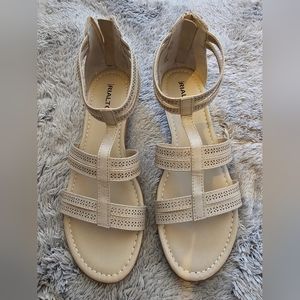 New Rialto Greer Women's Gladiator Sandals Cream/Metallic Size 9